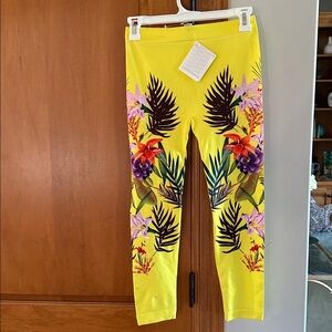 Connection 18 Yellow Leggings Medium NWT
